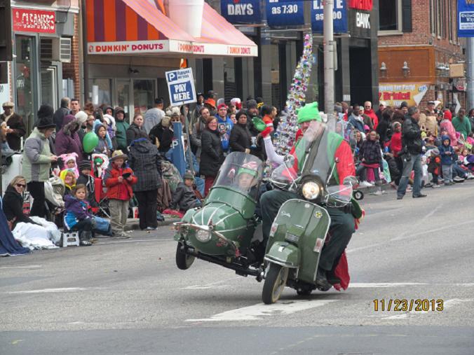 parade sidecar small.JPG