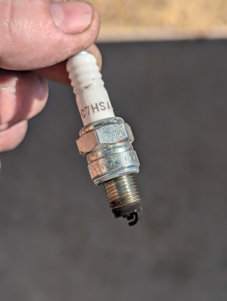 Plug agrees on running rich. This was probably related to the carb issue.