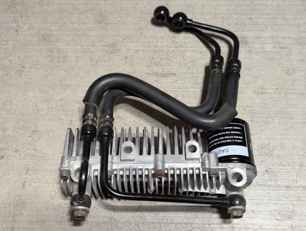 Oil cooler viewed from above. 150 oil lines shown.